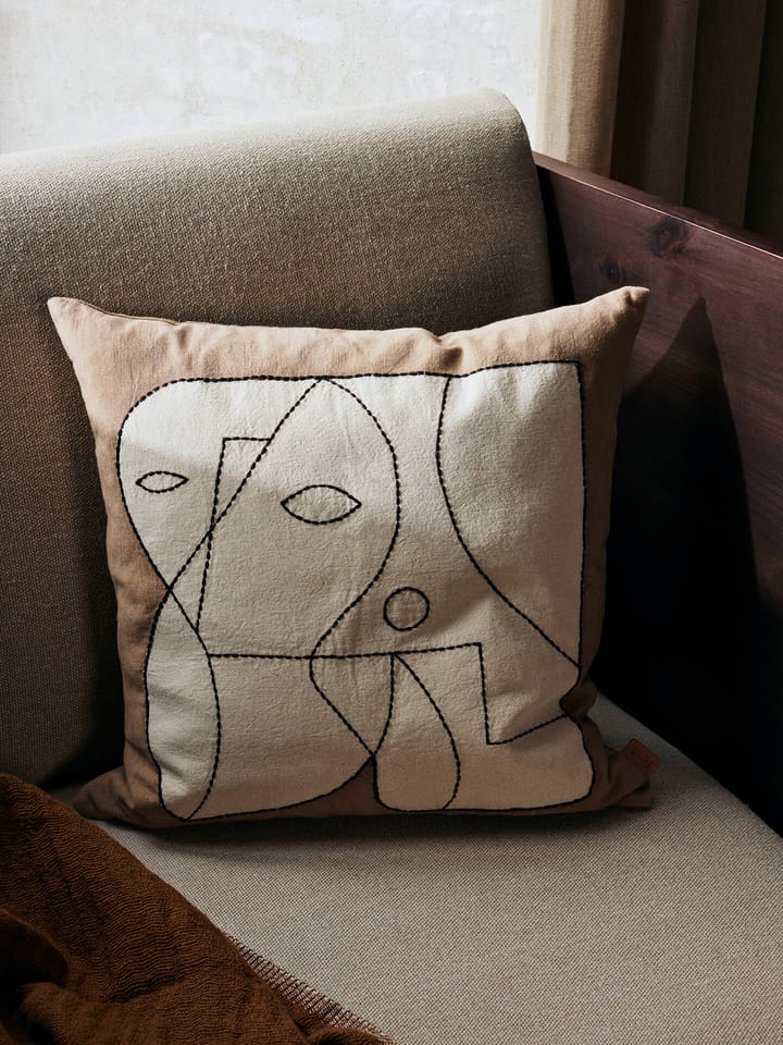 Funda de cojín Figure 50x50 cm, Marrón oscuro-Blanco roto Ferm Living