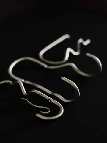 Gancho Curvature doble - Stainless steel - Ferm Living