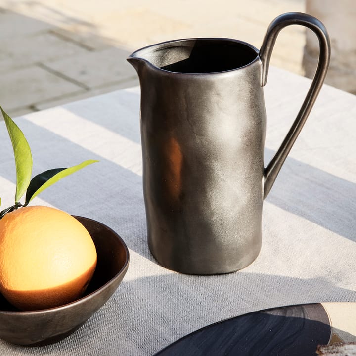 Jarra Flow 1 L, negro Ferm Living
