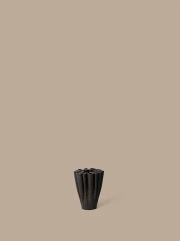 Jarrón Dedali 11 cm - Dark brown - Ferm Living