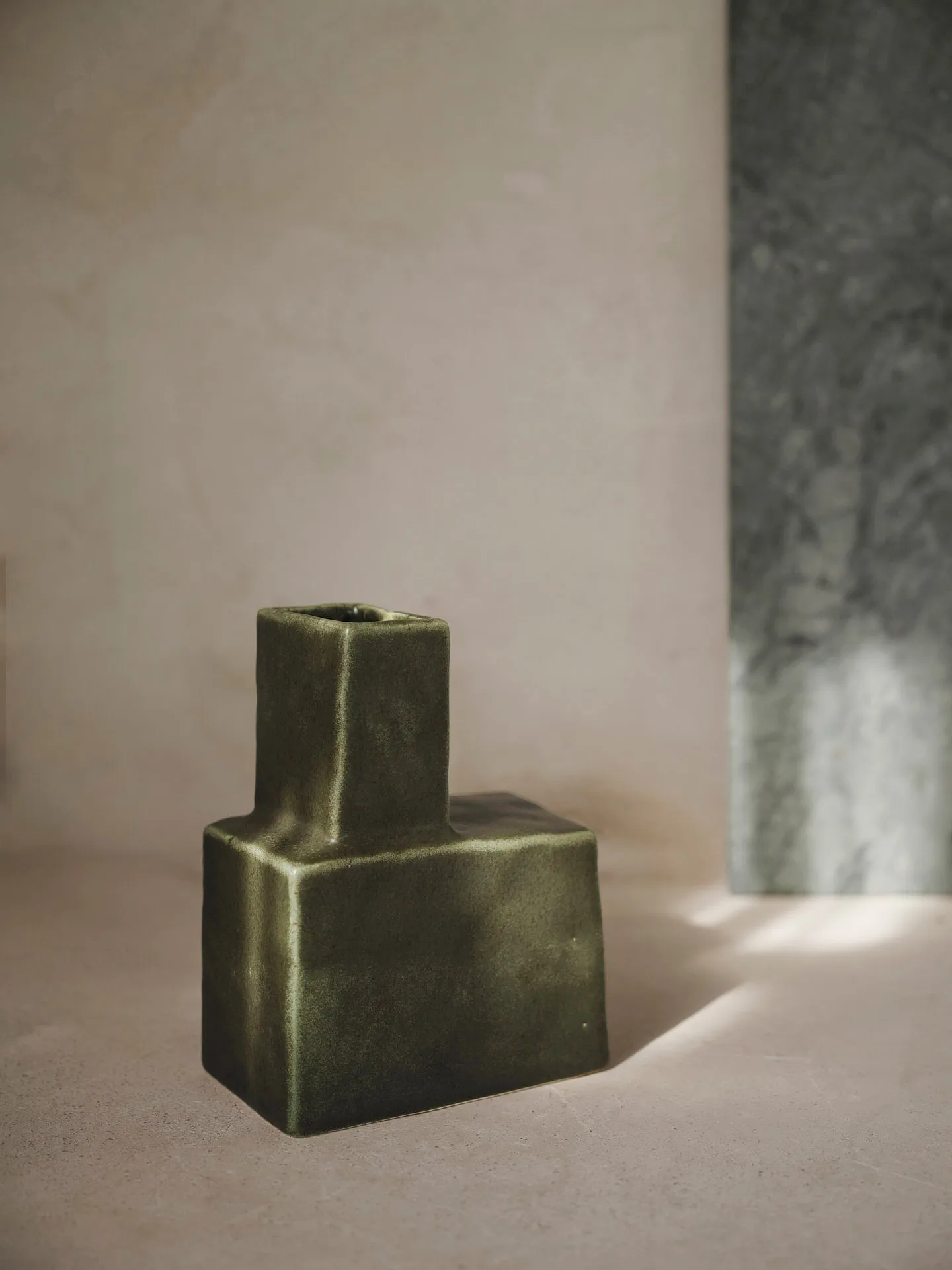 Jarrón Koa H20, Dark sage Ferm Living