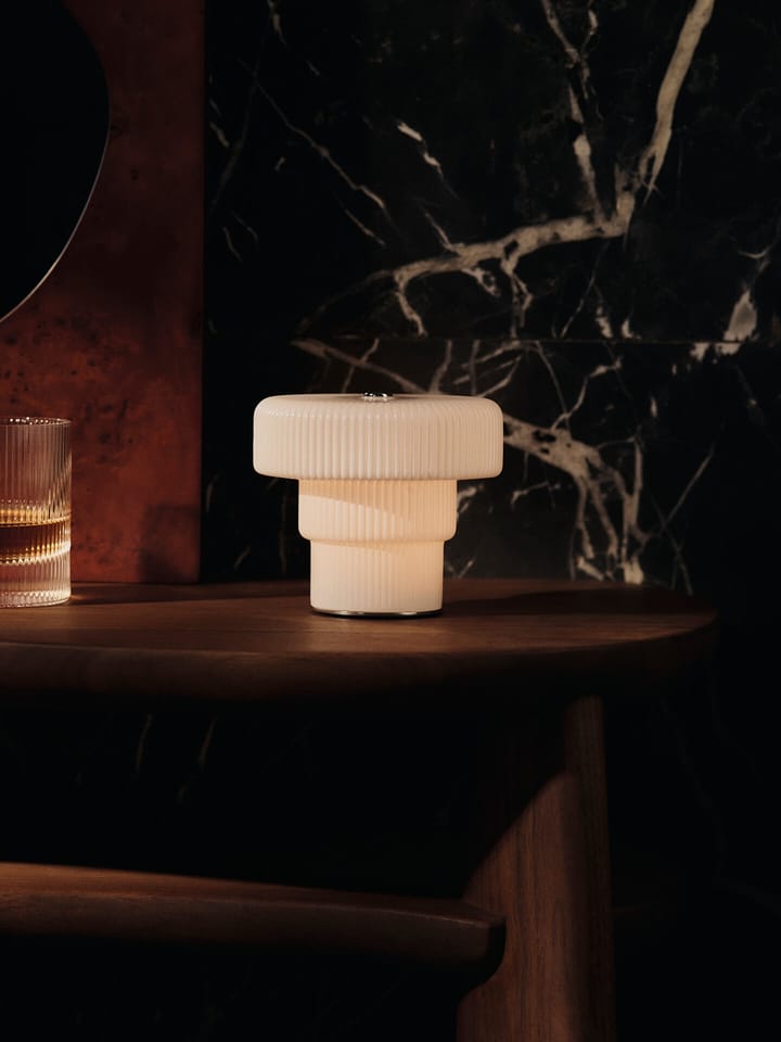 Lámpara de mesa portátil Ripple 10 cm, White Ferm Living