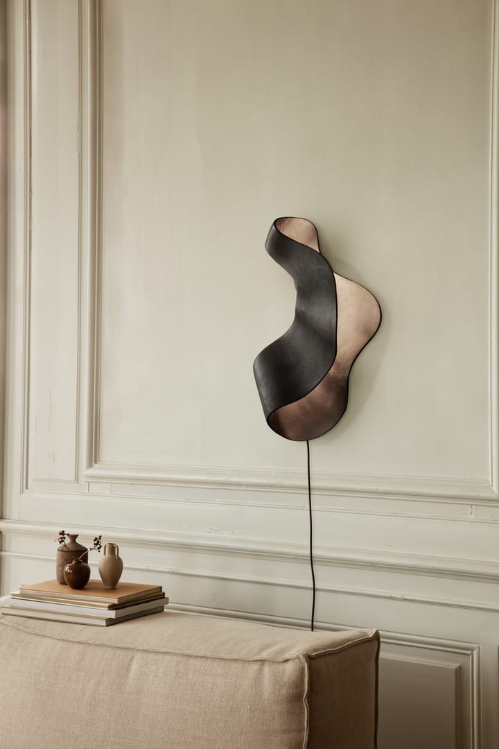 Lámpara de pared Oyster, Black Ferm Living