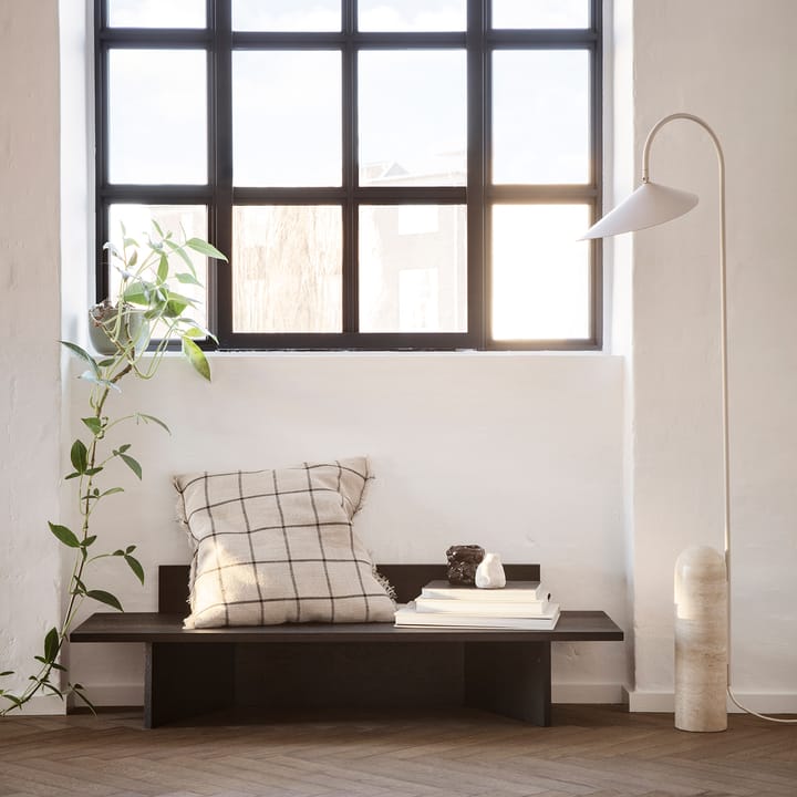 Lámpara de pie Arum, Cashmere Ferm Living