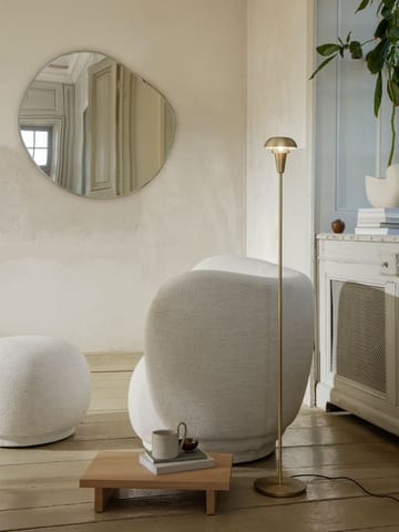 Lámpara de pie Tiny 124,2 cm - latón - Ferm Living