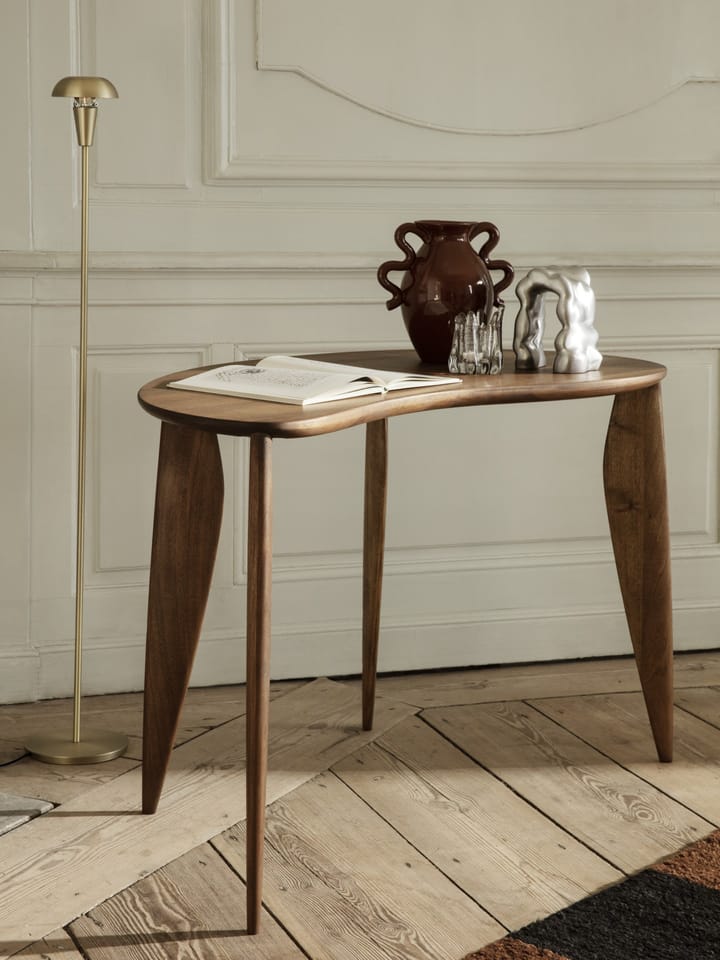 Lámpara de pie Tiny 124,2 cm, latón Ferm Living