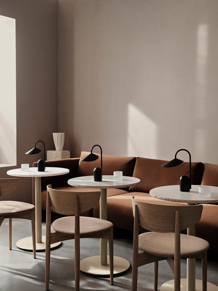 Lámpara portátil Arum, Black Ferm Living