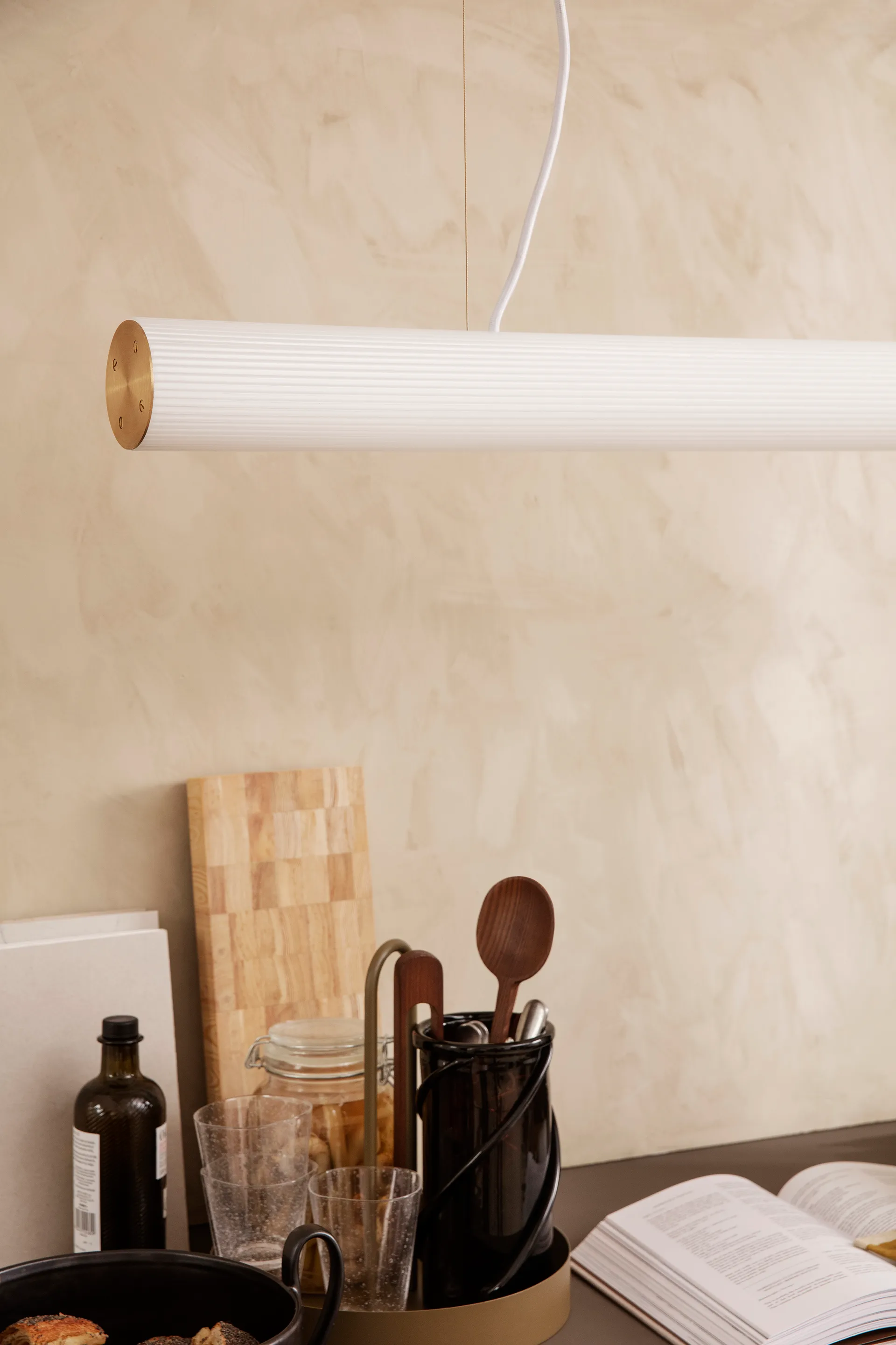 Lámpara Vuelta II 100, White-brass Ferm Living