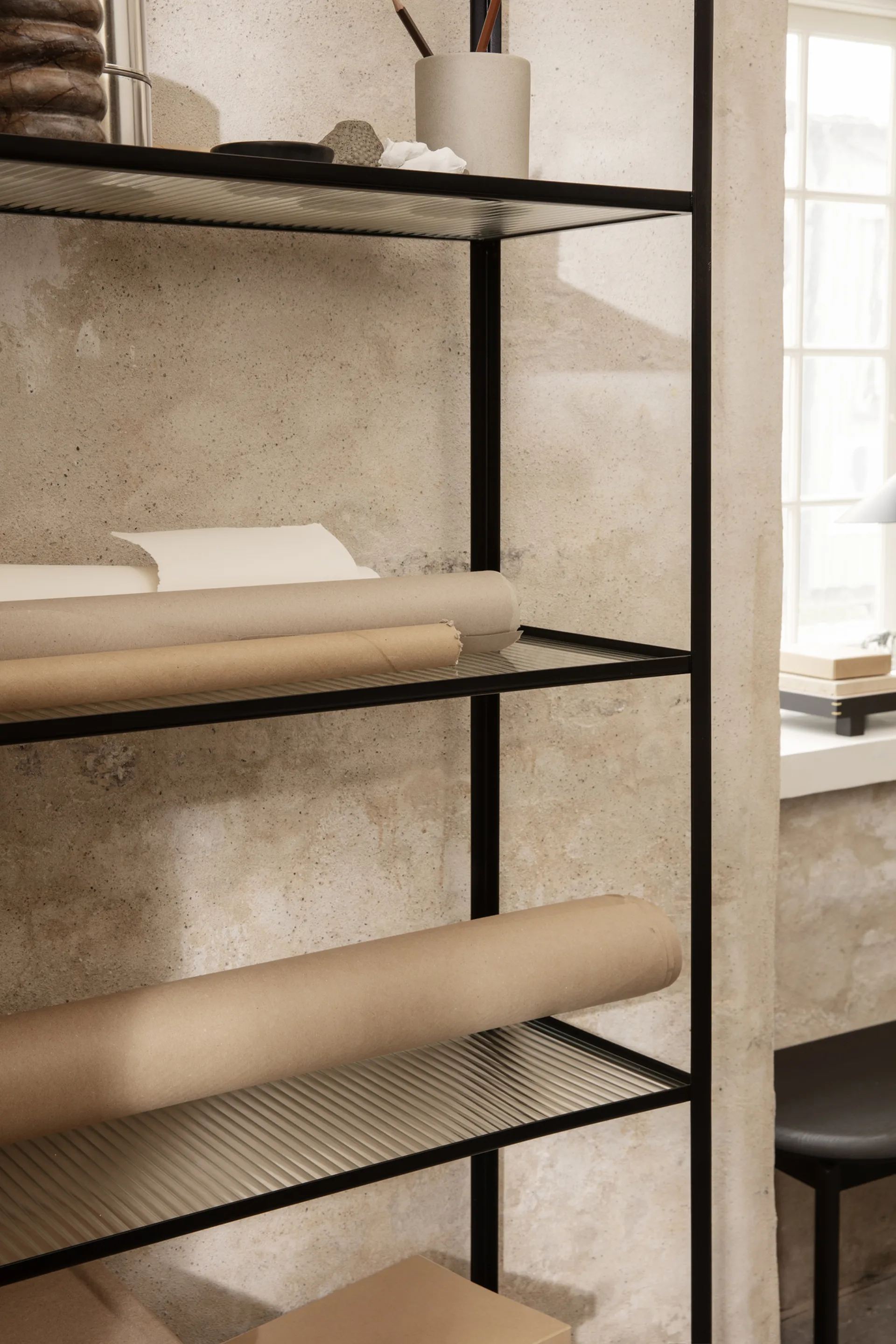 Librería Haze, Black Ferm Living