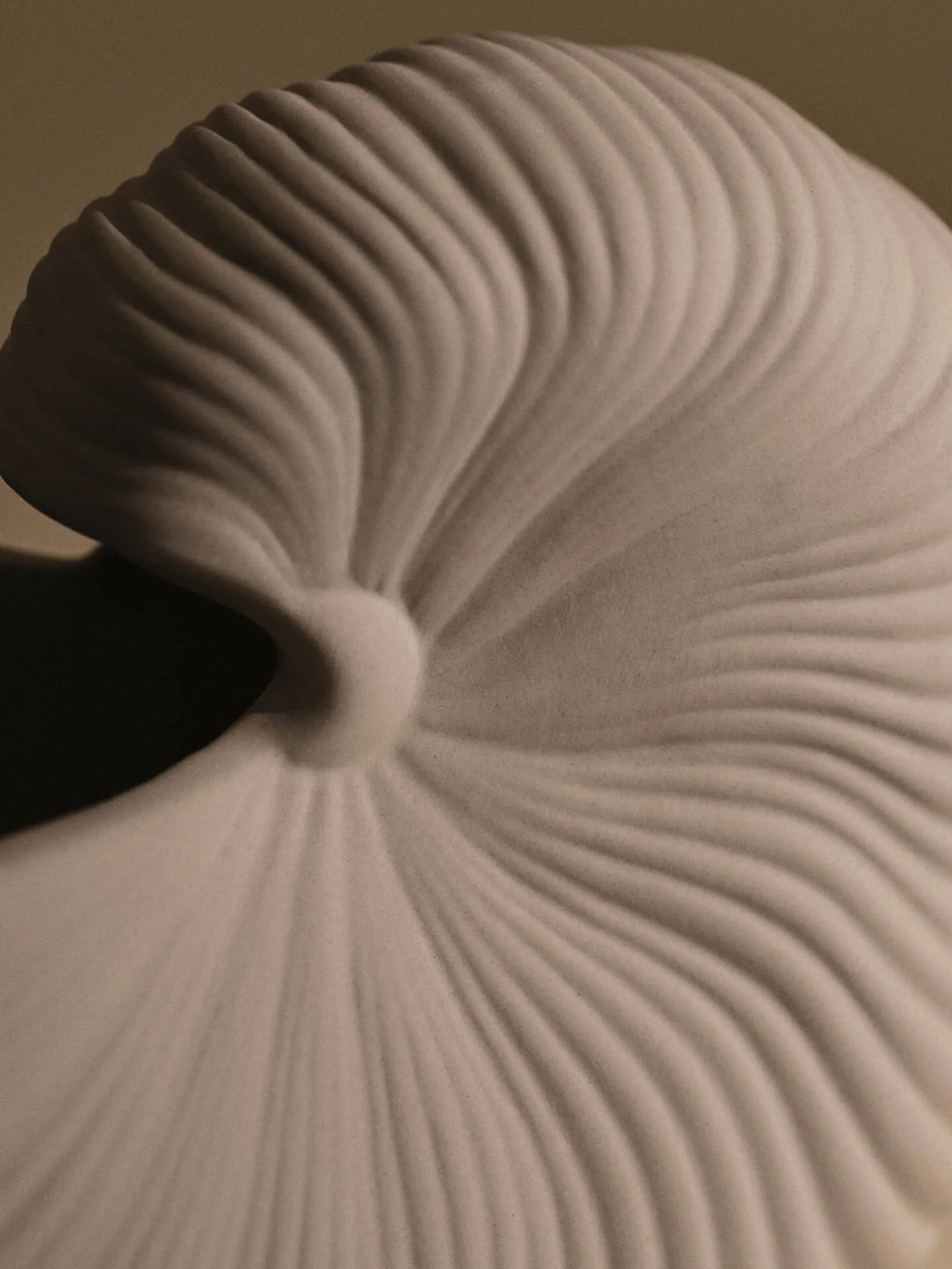 Maceta Shell, Off white, 23x11,5x16 cm Ferm Living