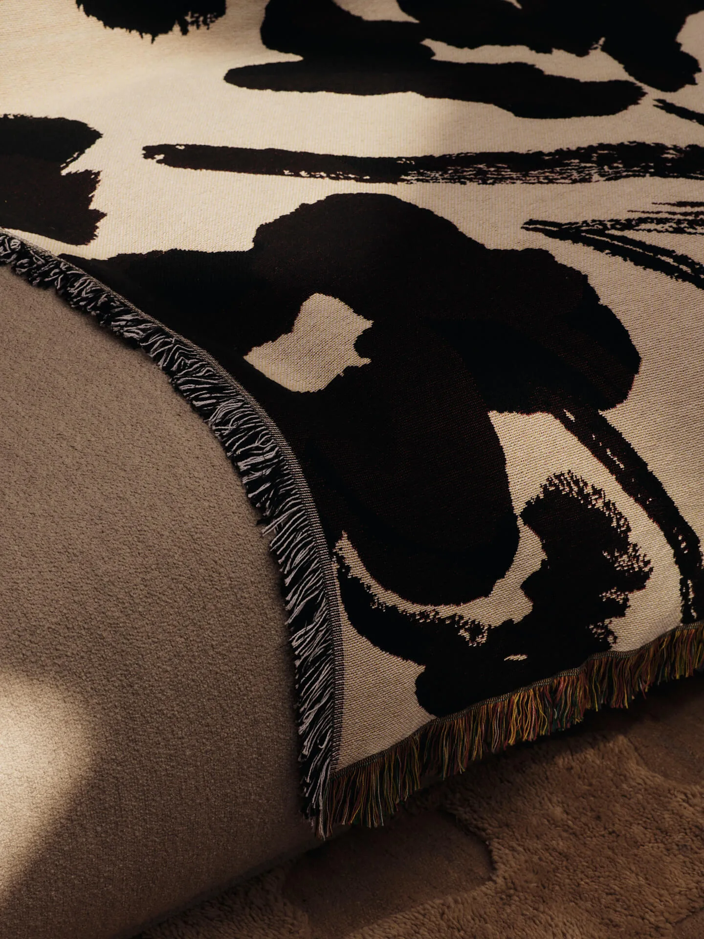 Manta Cilla tapestry 120x170 cm, Off-white-Dark grape Ferm Living