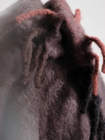 Manta de mohair Blur - Dark chocolate-oxide red, 130x170 cm - Ferm Living