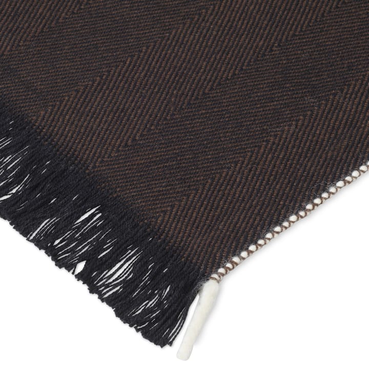 Manta Herringbone 120x180 cm, Dark coffee Ferm Living