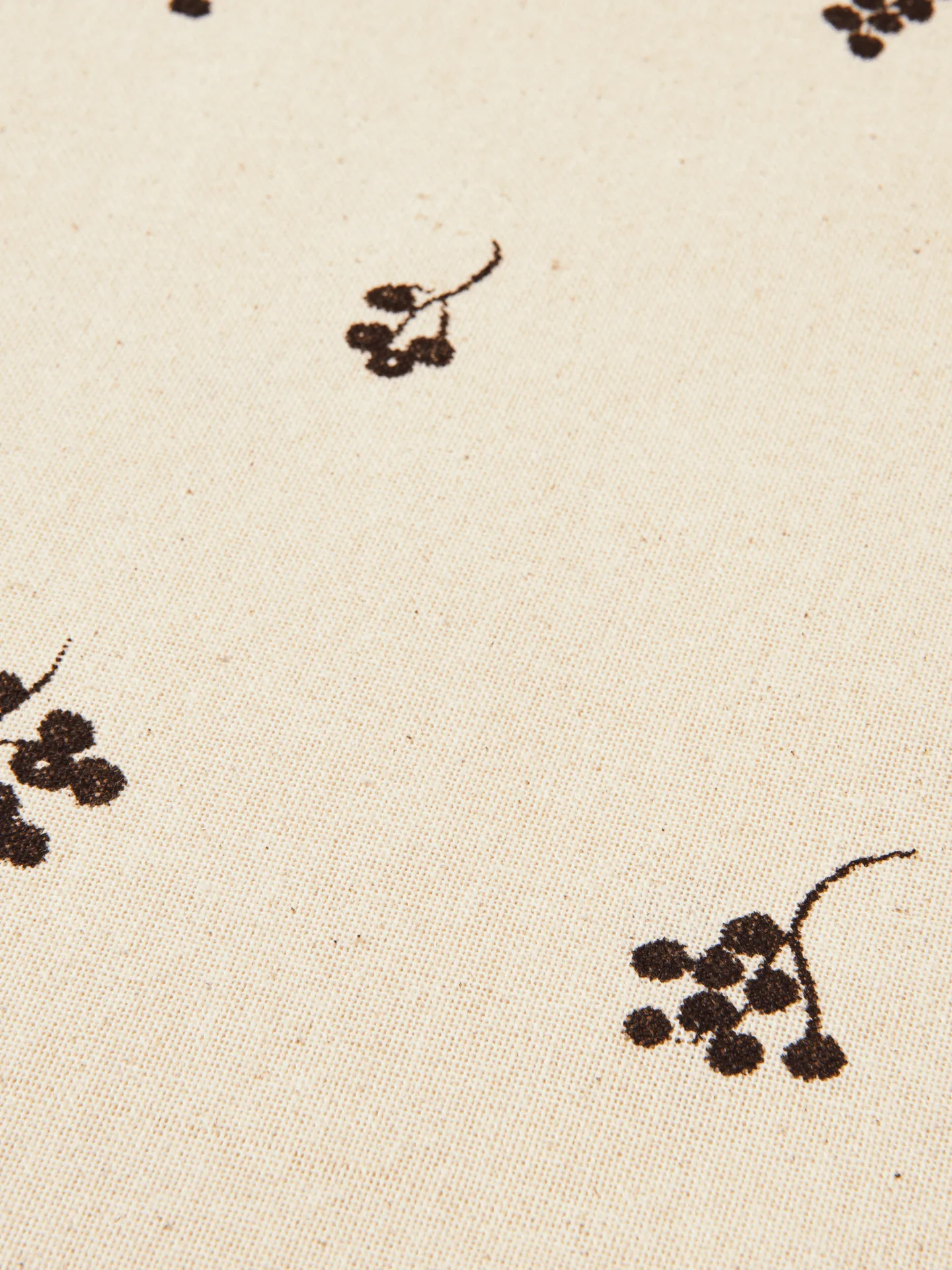 Mantel Baies 150x240 cm, Natural-dark chocolate Ferm Living