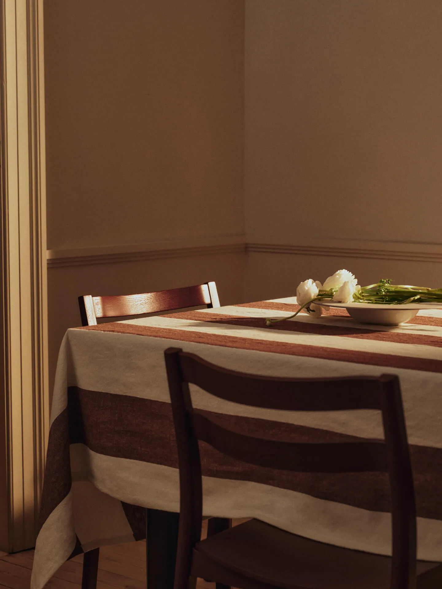 Mantel de mesa Hale, Chestnut-frosted lime, 150x240 cm Ferm Living