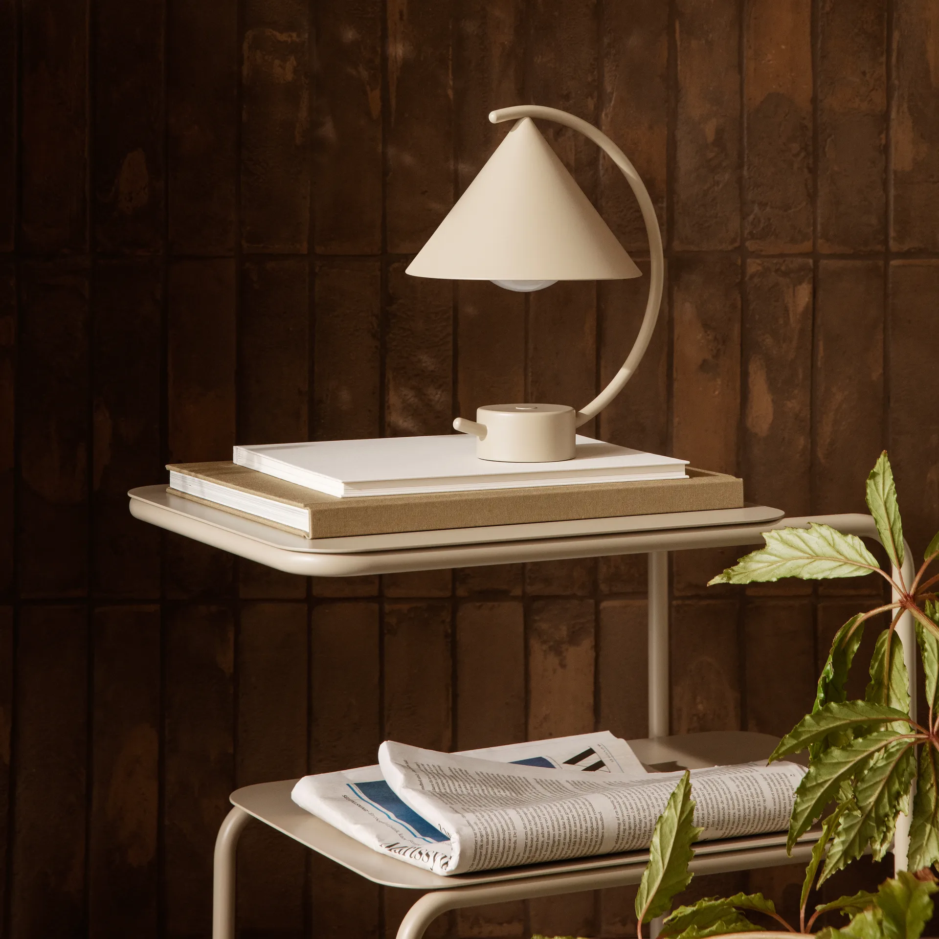 Mesa auxiliar Level , Cashmere Ferm Living