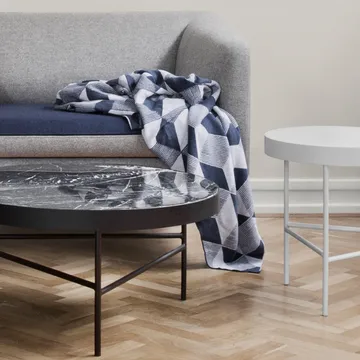 Mesa de centro Marble Table - Mármol negro, medium, base negra - Ferm Living