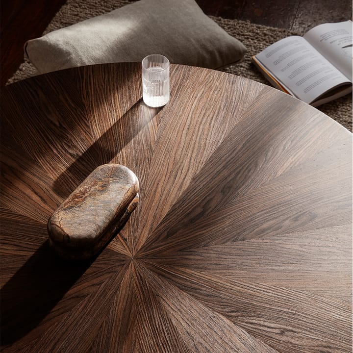 Mesa de centro Post, Oak smoked, small, lines Ferm Living