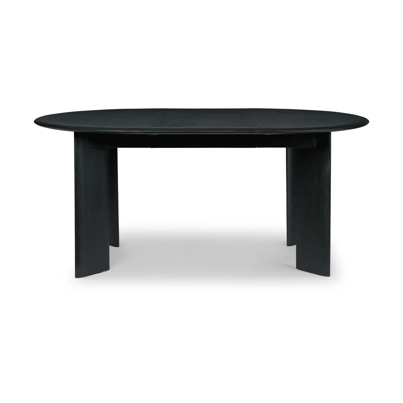 Mesa de comedor Bevel Extendable, Haya negra aceitada, incluye 2 hoja de extensión Ferm Living