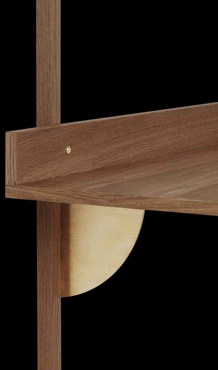 Mesa escritorio Sector - Smoked Oak, brass - ferm LIVING