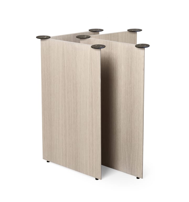 Mesa ovalada Mingle, Oak natural veneer, patas en ángulo Ferm Living