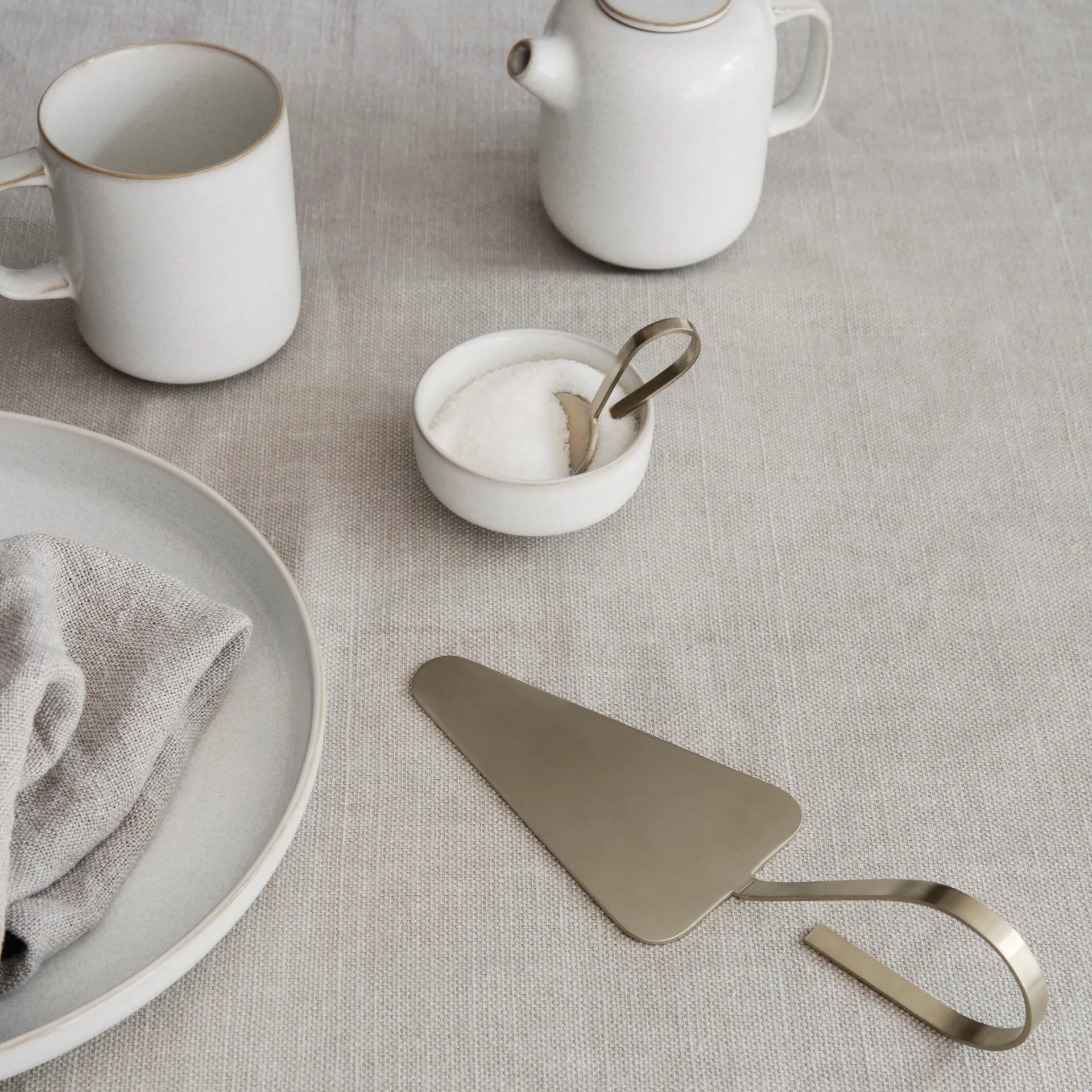 Pala para tarta Fein, Latón Ferm Living