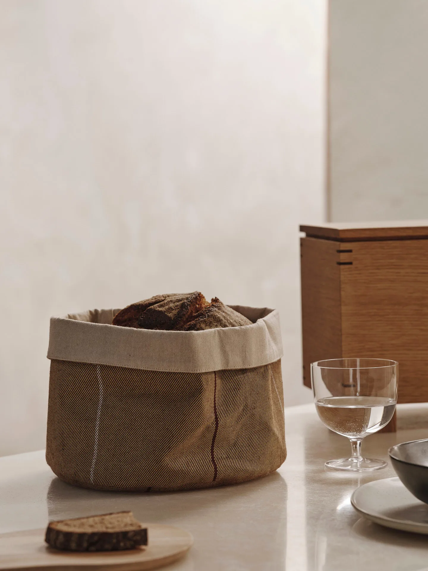 Panera Ito Kitchen Basket Ø23 cm, Natural-straw Ferm Living