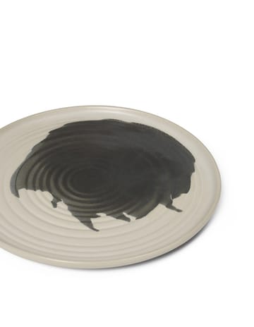 Plato Omhu ⌀26,5 cm - off white-charcoal - Ferm Living