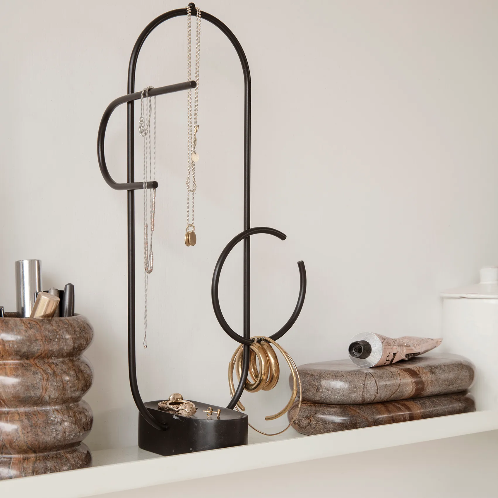 Portacepillos de dientes Bendum, mármol marrón Ferm Living