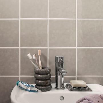 Portacepillos de dientes Bendum - mármol marrón - Ferm Living