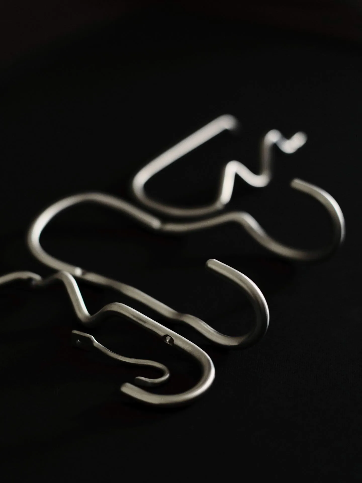 Portarrollos para papel higiénico Curvature, Stainless steel Ferm Living