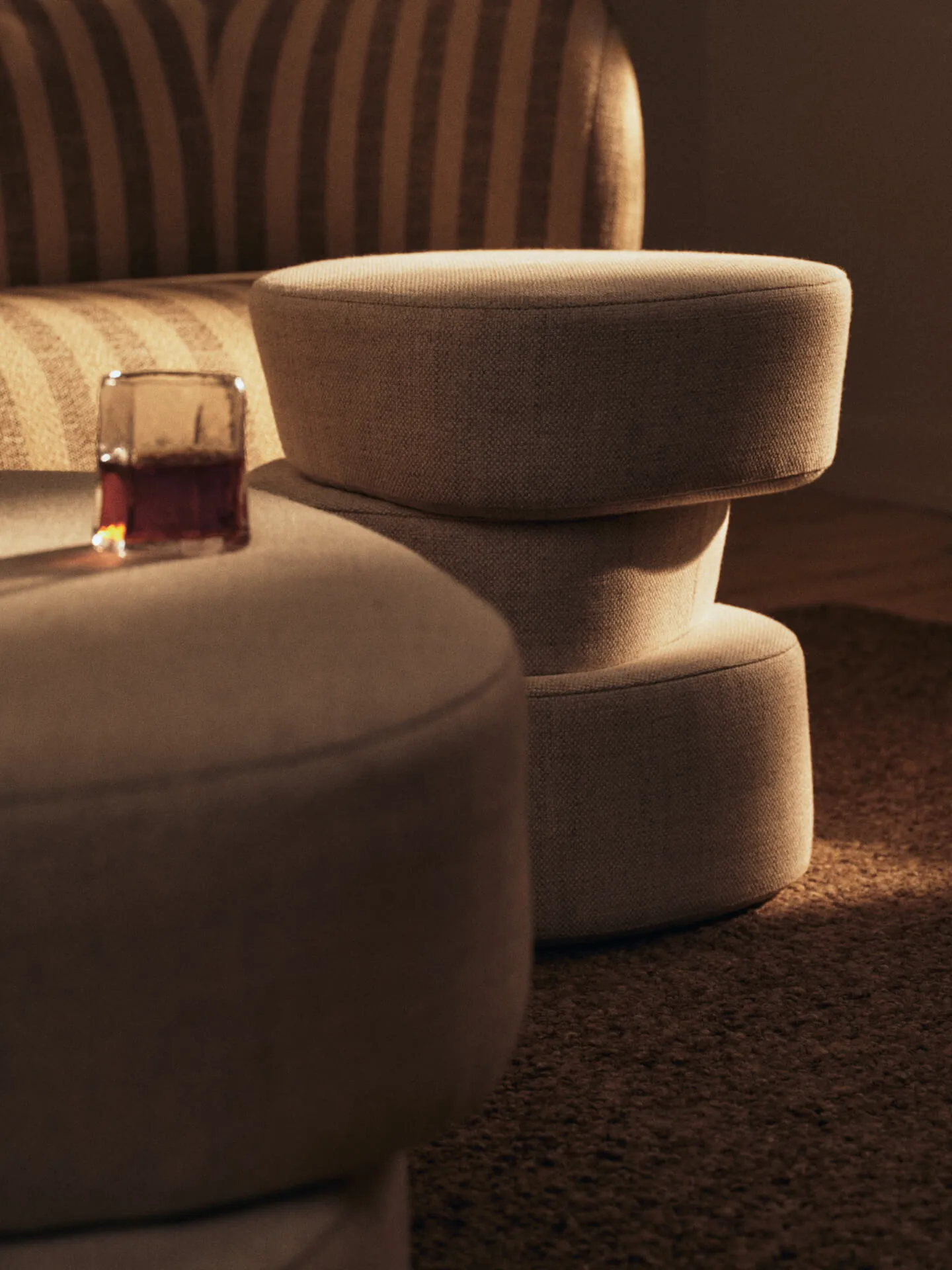 Puff de asiento Plyo staple, Off-white Ferm Living