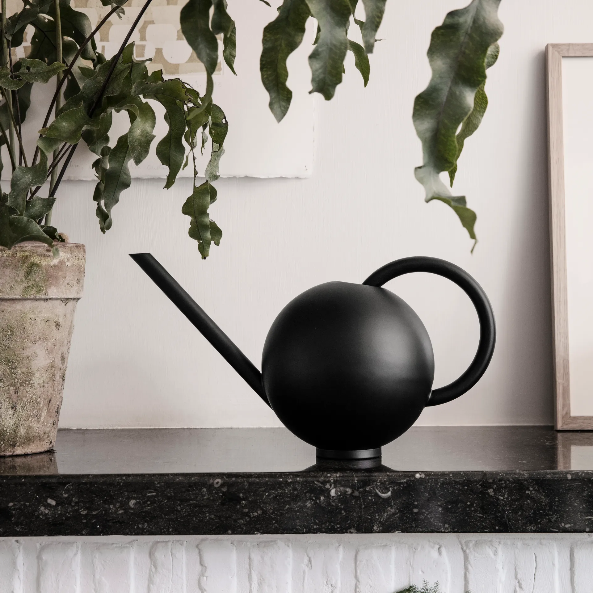 Regadera Orb, negro Ferm Living