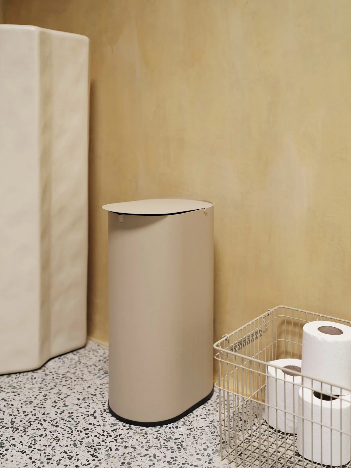 Set de 2 cestas Cala apilables, Cashmere, 36,2x26,2x20,2 cm Ferm Living