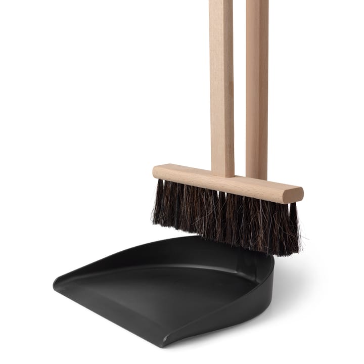 Set de escoba y recogedor ICON, natural Ferm Living