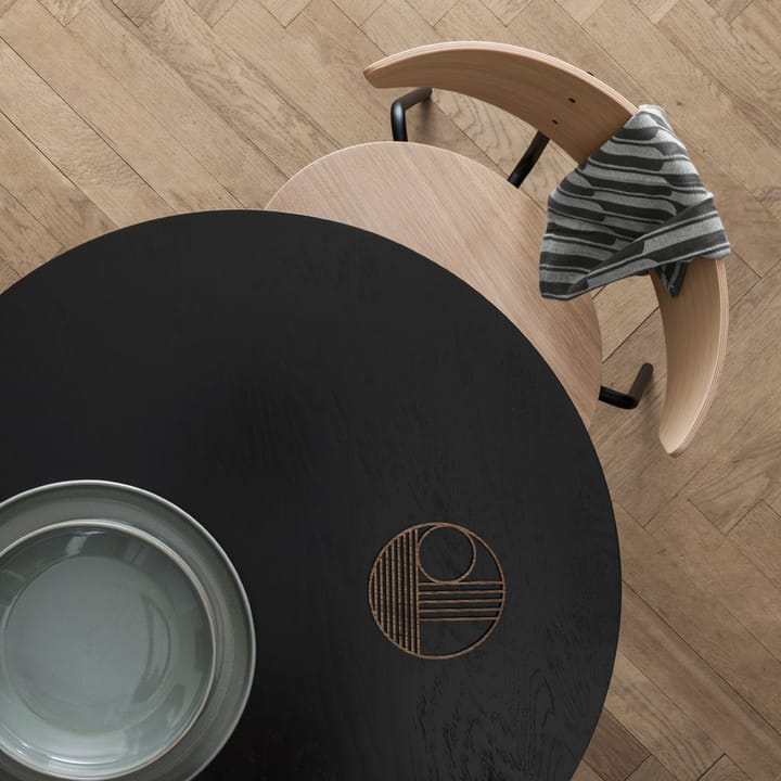 Silla Herman, Red brown, patas de fresno en marrón rojizo Ferm Living
