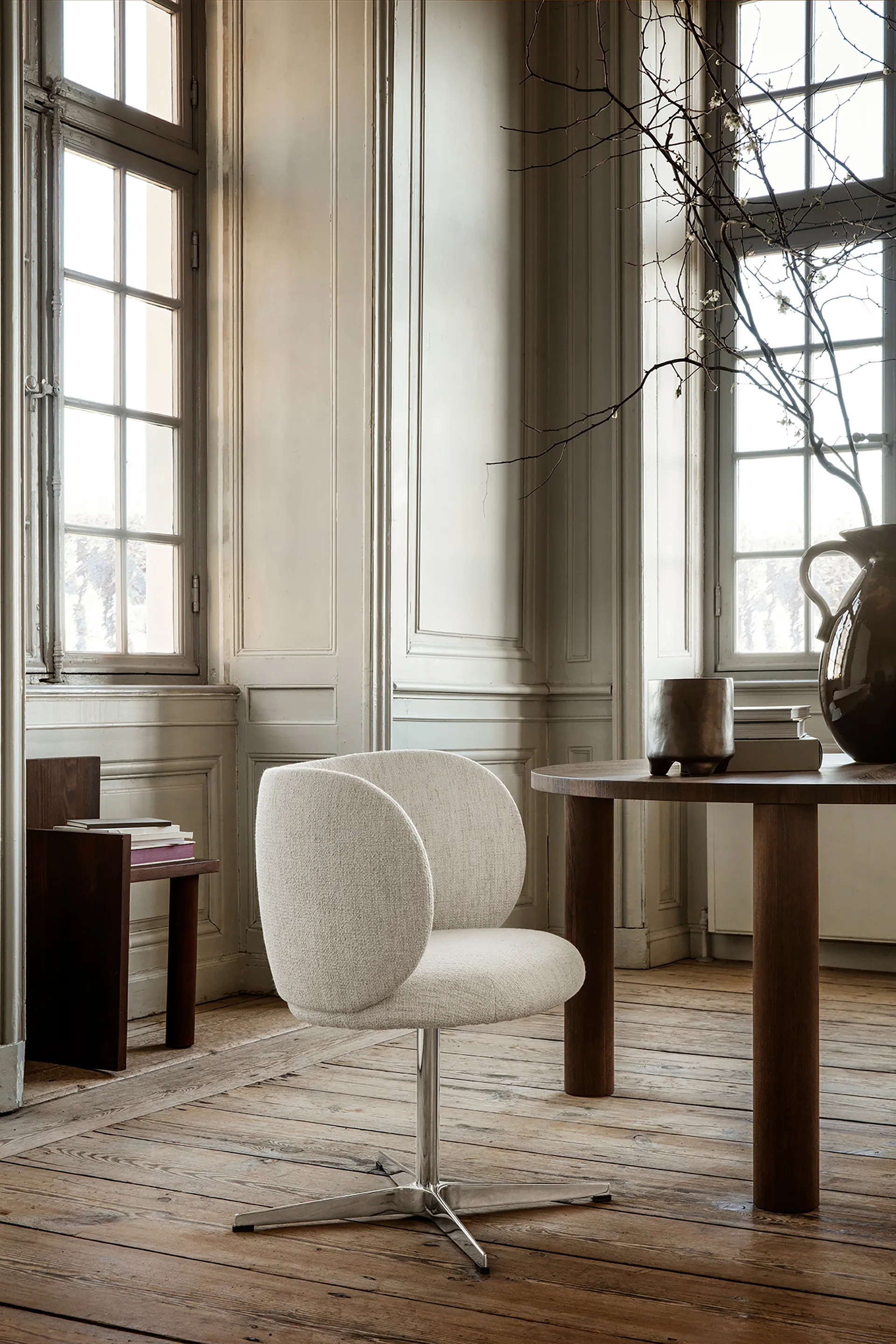 Silla Rico dining chair swivel bouclé, Off-white Ferm Living