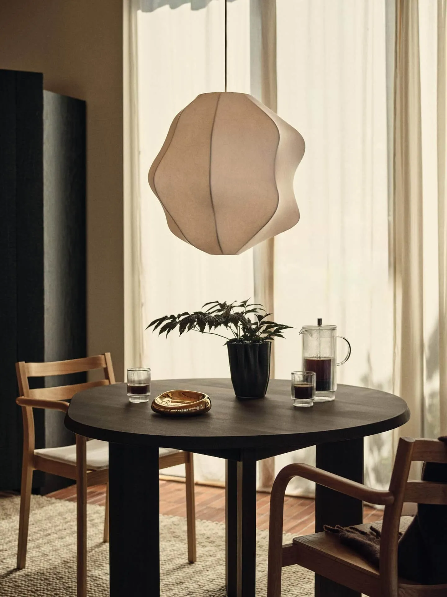 Sillón con reposabrazos Boda, Natural oak Ferm Living