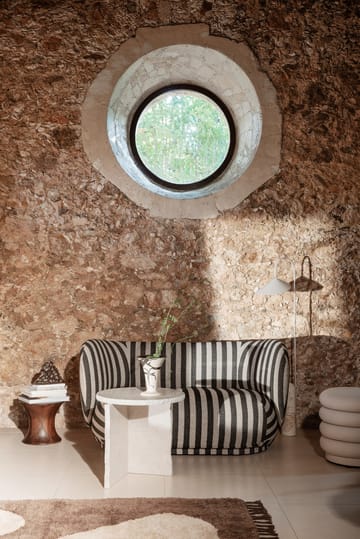 Sofá de 2 plazas Rico - Louisiana sand black - Ferm Living