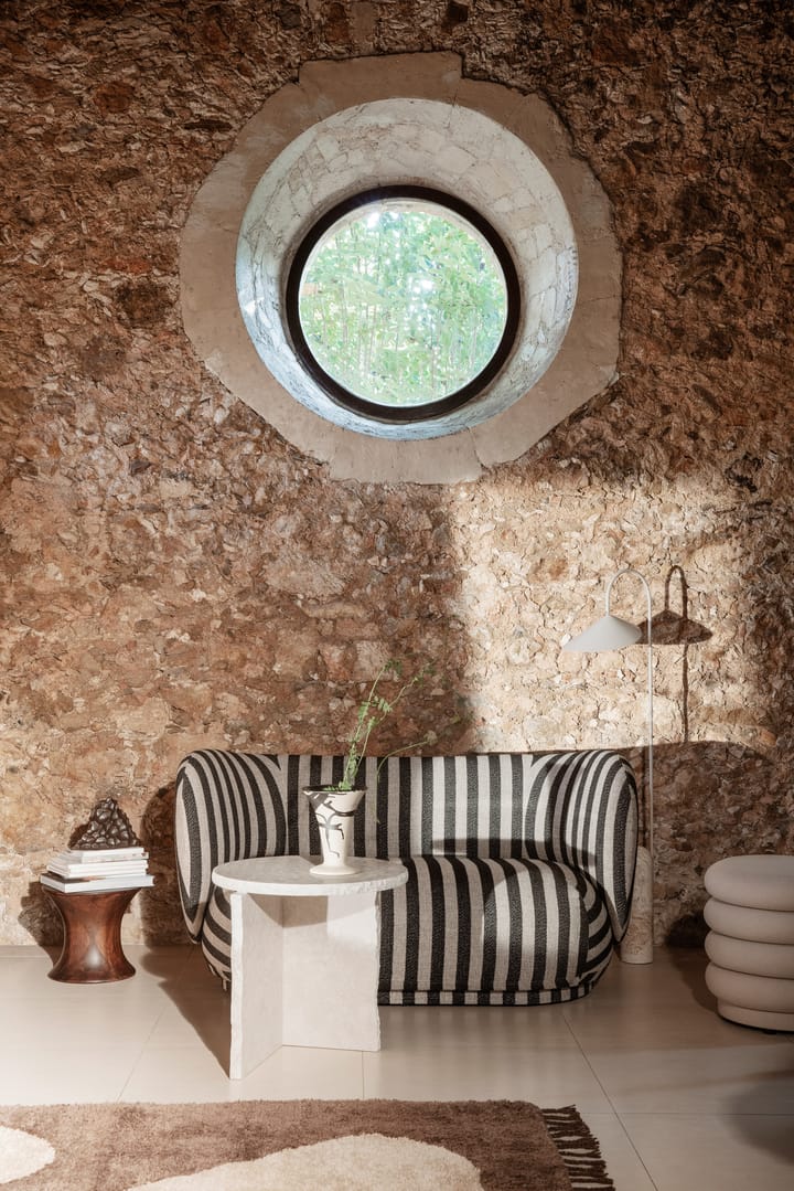 Sofá de 2 plazas Rico, Louisiana sand black Ferm Living