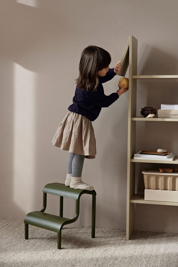 Taburete escalera Up, Forest Green Ferm Living