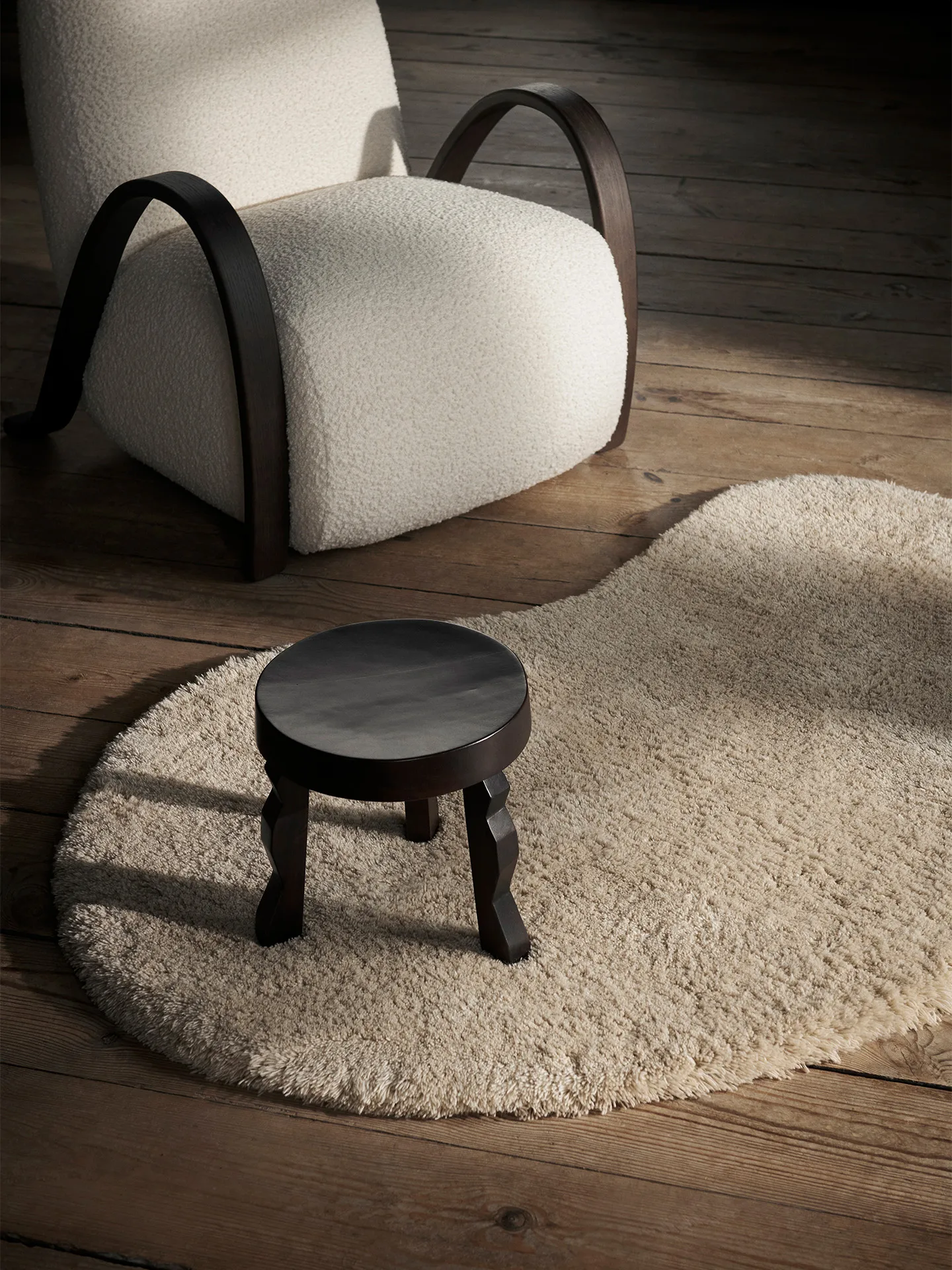 Taburete Faye, Mango oscuro manchado Ferm Living