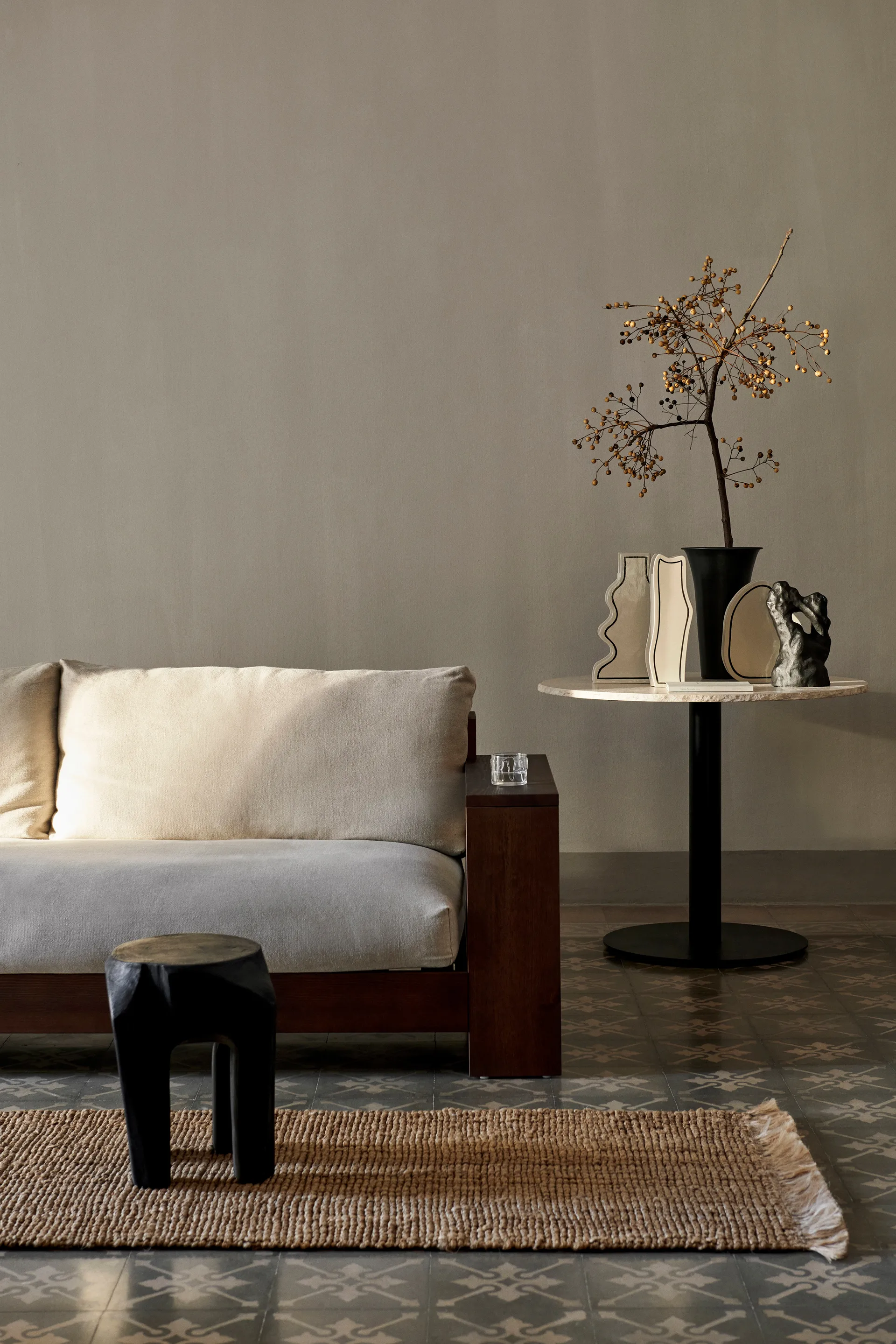 Taburete redondo Root Ø30x40 cm, Black stained Ferm Living