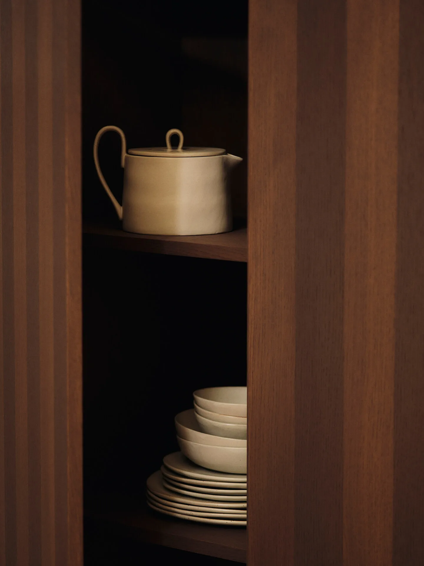 Tetera Flow  1,5 L, Off-white speckle Ferm Living