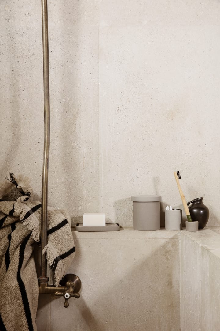 Toalla Alee 50 x 100 cm, Sand-black Ferm Living