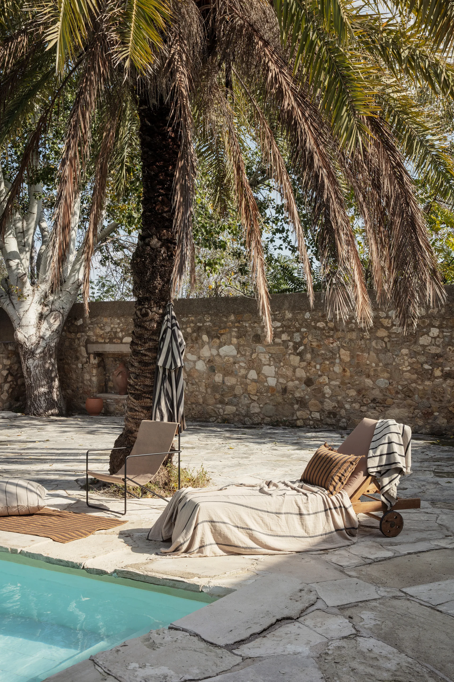 Toalla Alee 50 x 100 cm, Sand-black Ferm Living