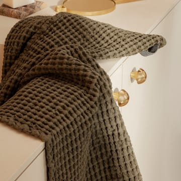Toalla de baño Organic 70x140 cm - Olive - Ferm Living