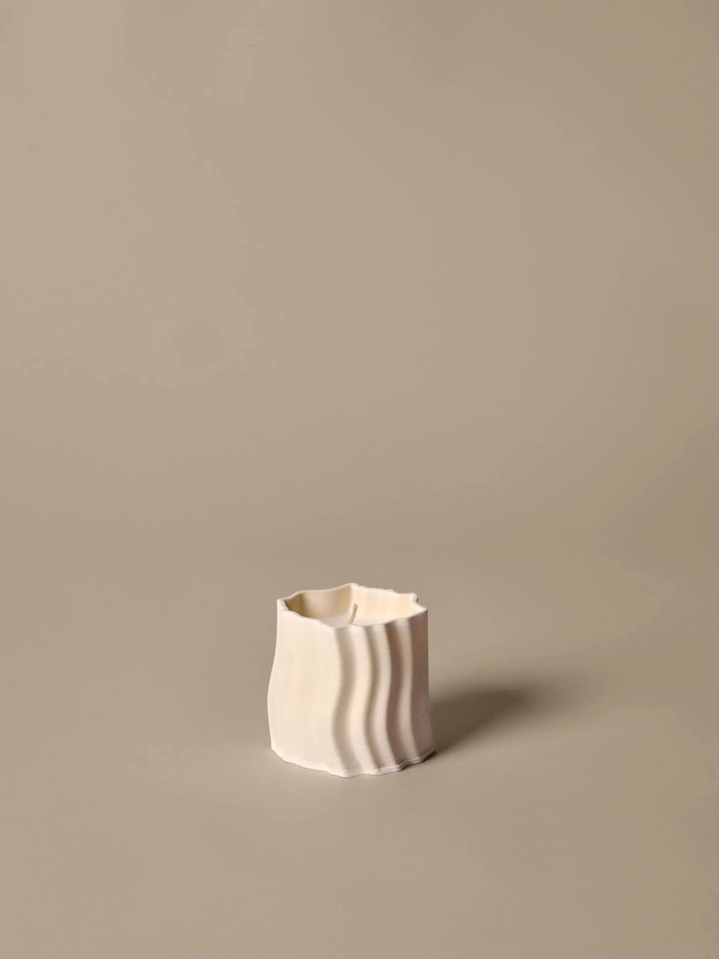 Vela aromática Rylith 53 h, Higo Ferm Living