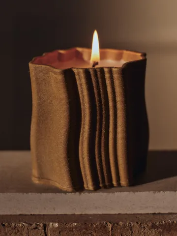 Vela aromática Rylith 53 h - Limón de citronela - Ferm Living