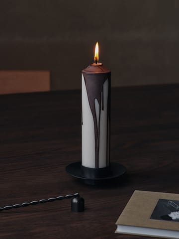 Vela cilíndrica Dryp - Dark Chocolate, 20 cm - Ferm Living